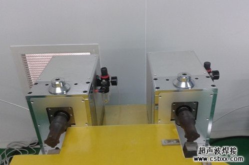 軟包鋰電池超聲波焊接機
