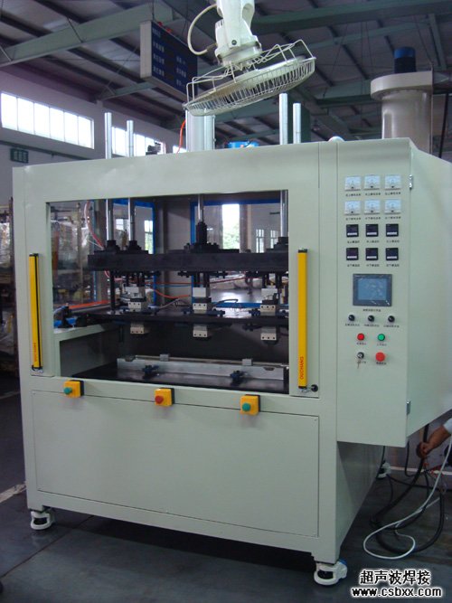 汽車(chē)水箱焊接設備