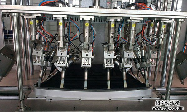 汽車(chē)衣帽架焊接設備