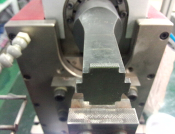 動(dòng)力電池疊片焊機