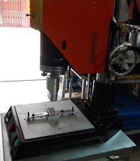 超聲波U盤(pán)塑料焊接機