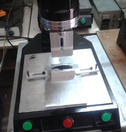 塑膠過(guò)濾器超聲波焊接機