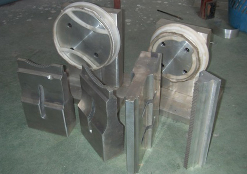 無(wú)紡布過(guò)濾袋超聲波焊接設備