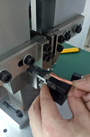 ��Ӯa(ch��n)Ʒ�����~Ƭ�c������(xi��n)���ӳ����c(di��n)��ҕ�l