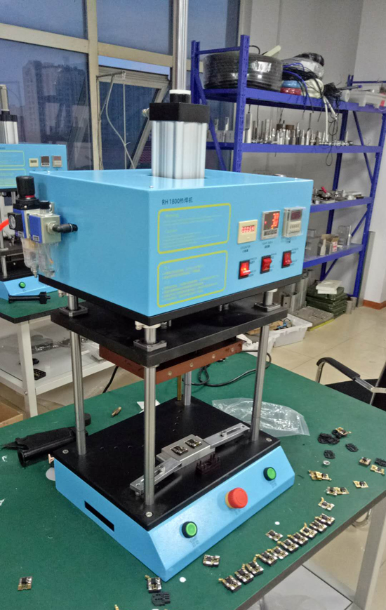 һģ��Ѩ���c(di��n)�����������T�c(di��n)����ҕ�l