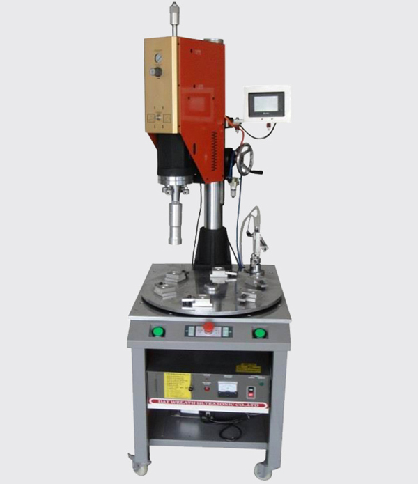 公司發(fā)展：超聲波焊接自動(dòng)化