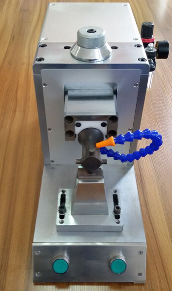 �~��(xi��n)�c�~Ƭ�c(di��n)������e