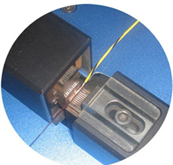 �����������~��(xi��n)�Ľ���e�Ƕ�����