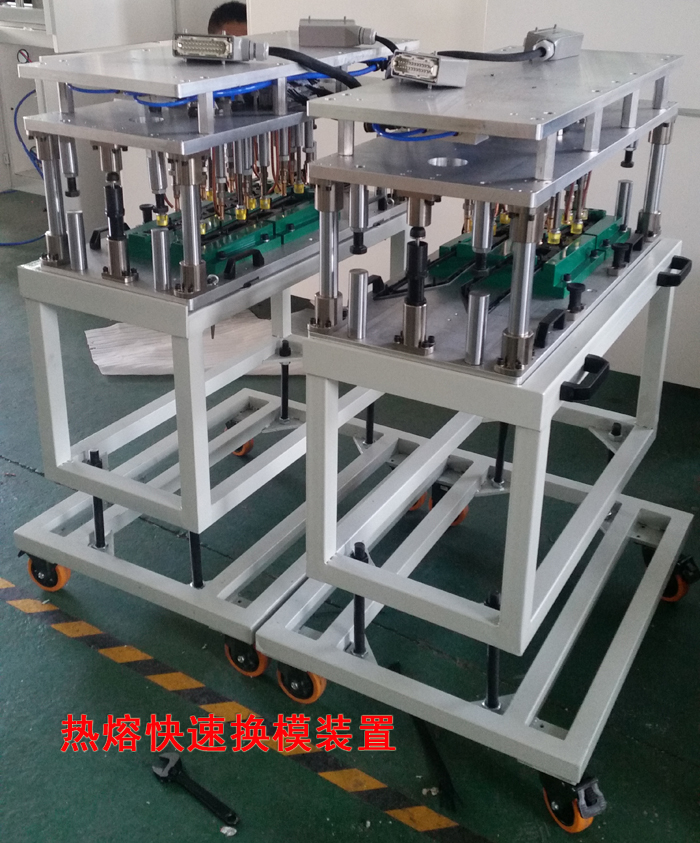 塑料柱鉚點(diǎn)工藝:超聲波與熱熔