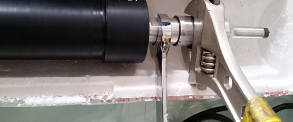 手持超聲波焊接機安裝模具的注意事項