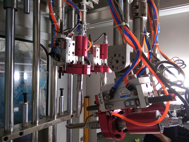 超聲波焊接在塑料工業(yè)的優(yōu)點(diǎn)