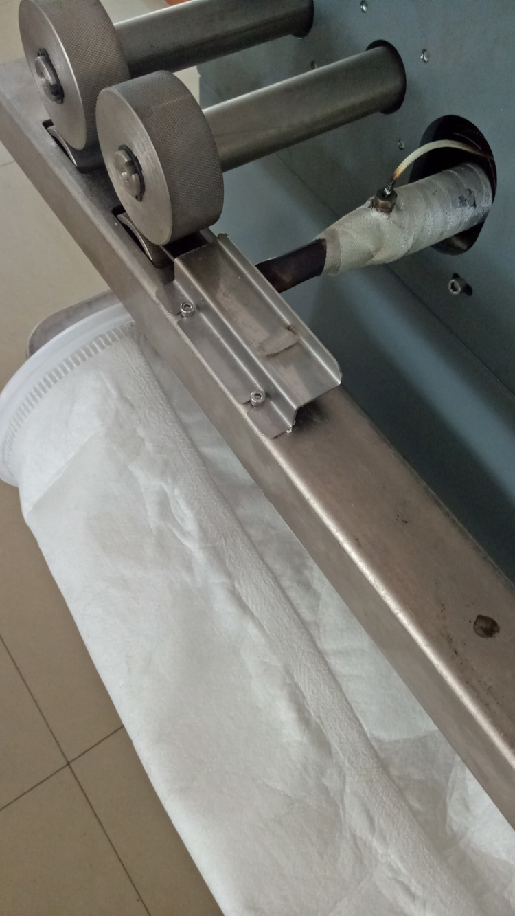 電泳涂裝陽(yáng)極管離子交換膜熱風(fēng)焊接工藝