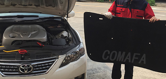 手動(dòng)更換引擎蓋隔音棉的步驟